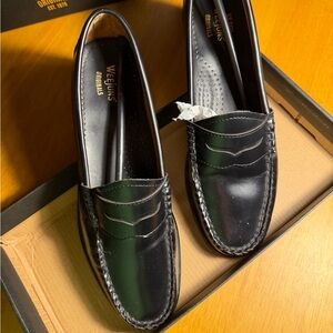 Black women’s Weejuns loafers, Whitney